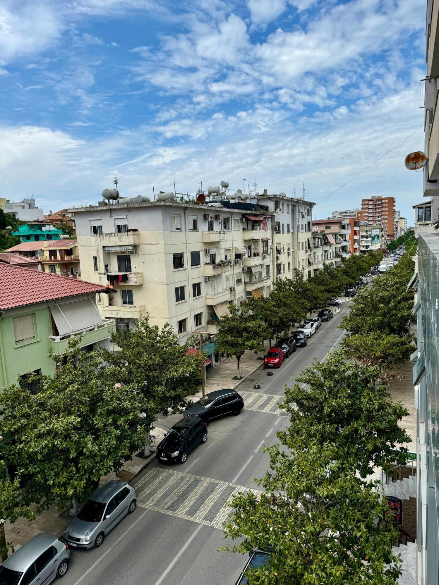 Luxury Apartments In City Center Durrës Exterior foto